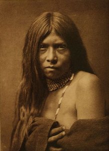 01_Curtis_Apache-Girl.jpg