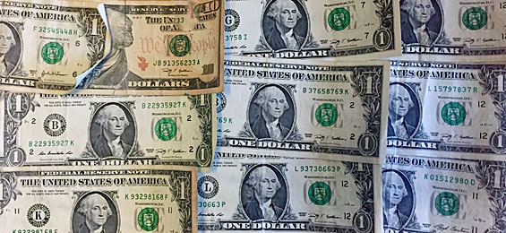 Die Diktatur des Geldes – Finanz Tsunami Foto Claus Friede