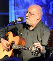 Brian McNeill Autor Musiker