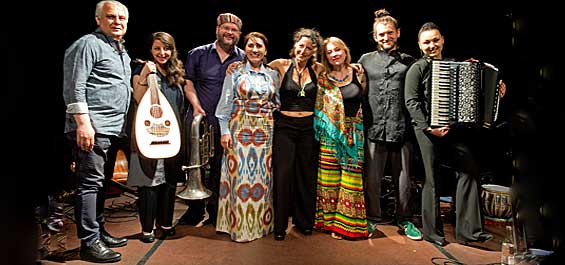 Eurasians Unity. Das Debüt-Album