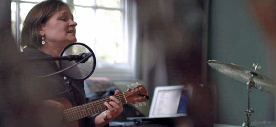 Madeleine Peroux: Anthem