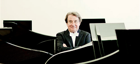 Buchbinder spielt Bach