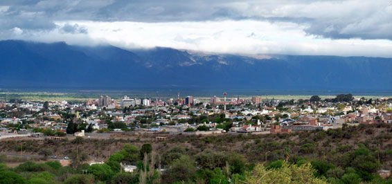 Der oeffentliche Raum und seine Nutzungen Plaetze in San Fernando del Valle de Catamarca, Argentinien