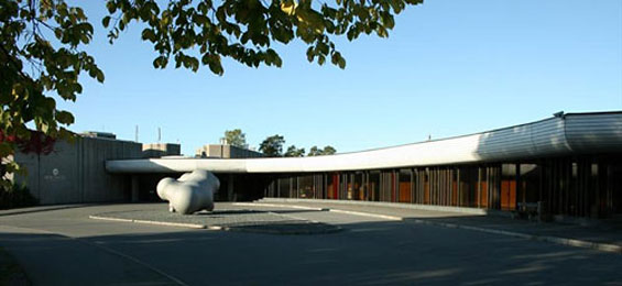 Sonja Henie: „I want the Beatles to play at my art center“