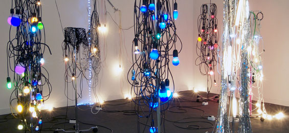 Licht, Wasser, Klang: Haegue Yang und Rivane Neuenschwander in der Overbeck-Gesellschaft