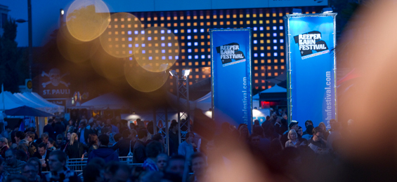 Reeperbahn Festival: Newcomer-Bühne und urbane Kunst