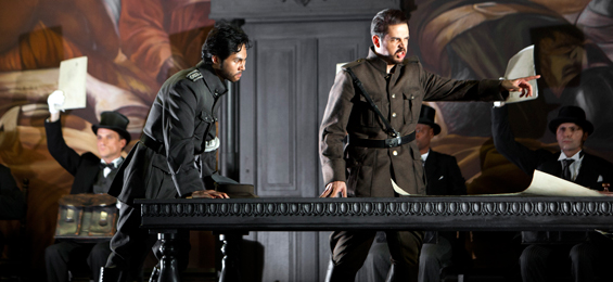 Drei Stücke in einem Kosmos. Verdi im Visier - Battaglia