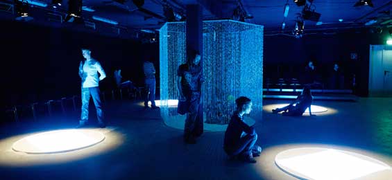 momentum mobile – Der Mythos des Sisyphos am Ernst Deutsch Theater in Hamburg 