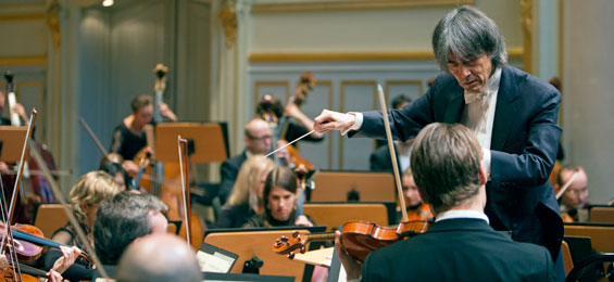 Saisonstart mit philharmonischem Glück und symphonischem Tiefgang