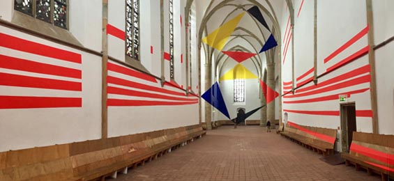 Felice Varini in Osnabrück: Trapeze, Dreiecke, Bögen und ein Zirkeltanz