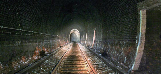 Der Schellfischtunnel – Ein Abstieg in die Unterwelt von Hamburg-Altona
