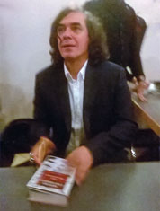 Cărtărescu signiert Foto Marion Hinz