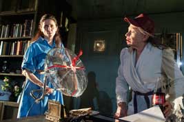 Eine Familie Thalia Theater