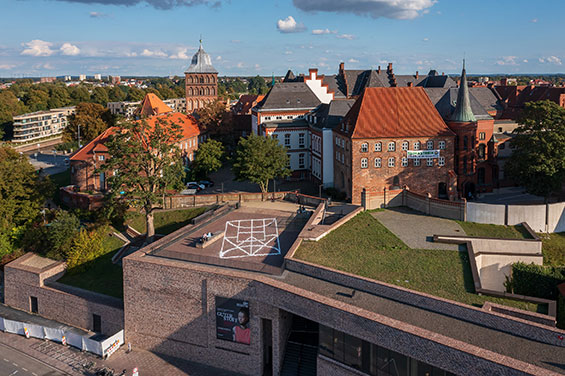 Mullican 02 EHM F Olli Schmitt