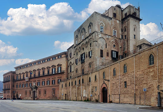 Palazzo dei Normanni F Lasterketak