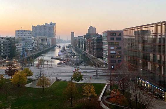 Sandtorhafen F Claus Friede