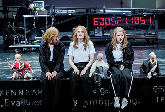 Angabe der Person 01 F Arno Declair