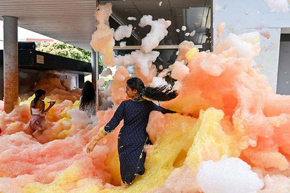 Hello 03 Stephanie Luening Schaumaktion 2023 F anja schneider