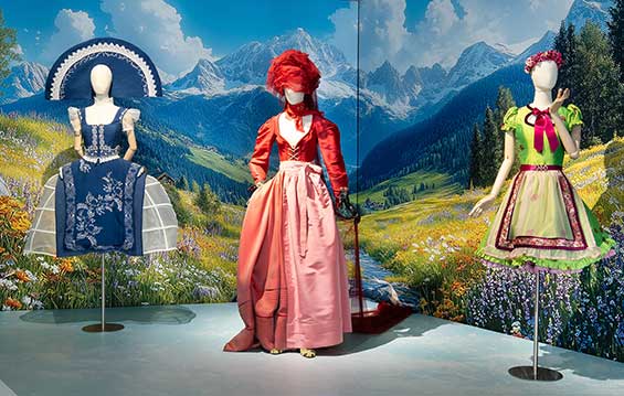 tim 04 Couture Fashion F Bernhard Rampf